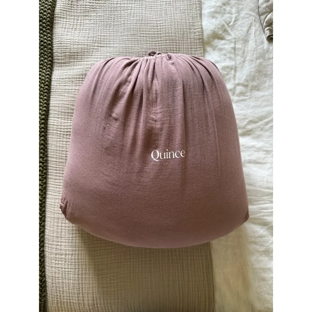 Quince airy gauzy